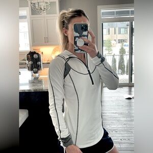 Hooded 1/4 Zip Pullover